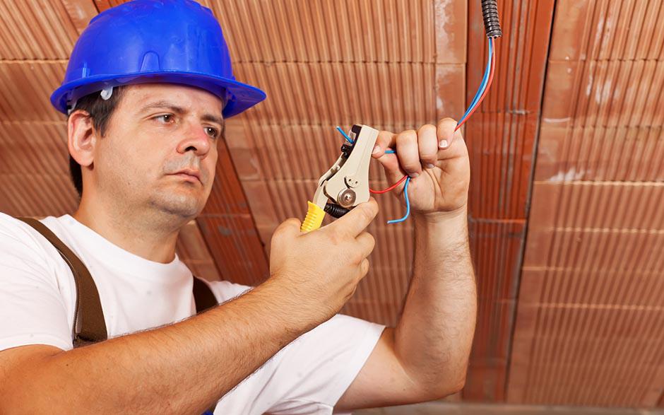 électricité entreprise Élancourt